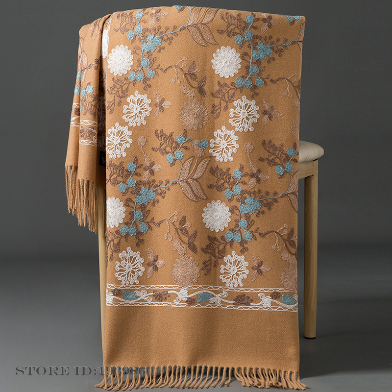 شال نسائي من الكشمير والباشمين - مراجعة Woven Scarf Blanket وسعره
