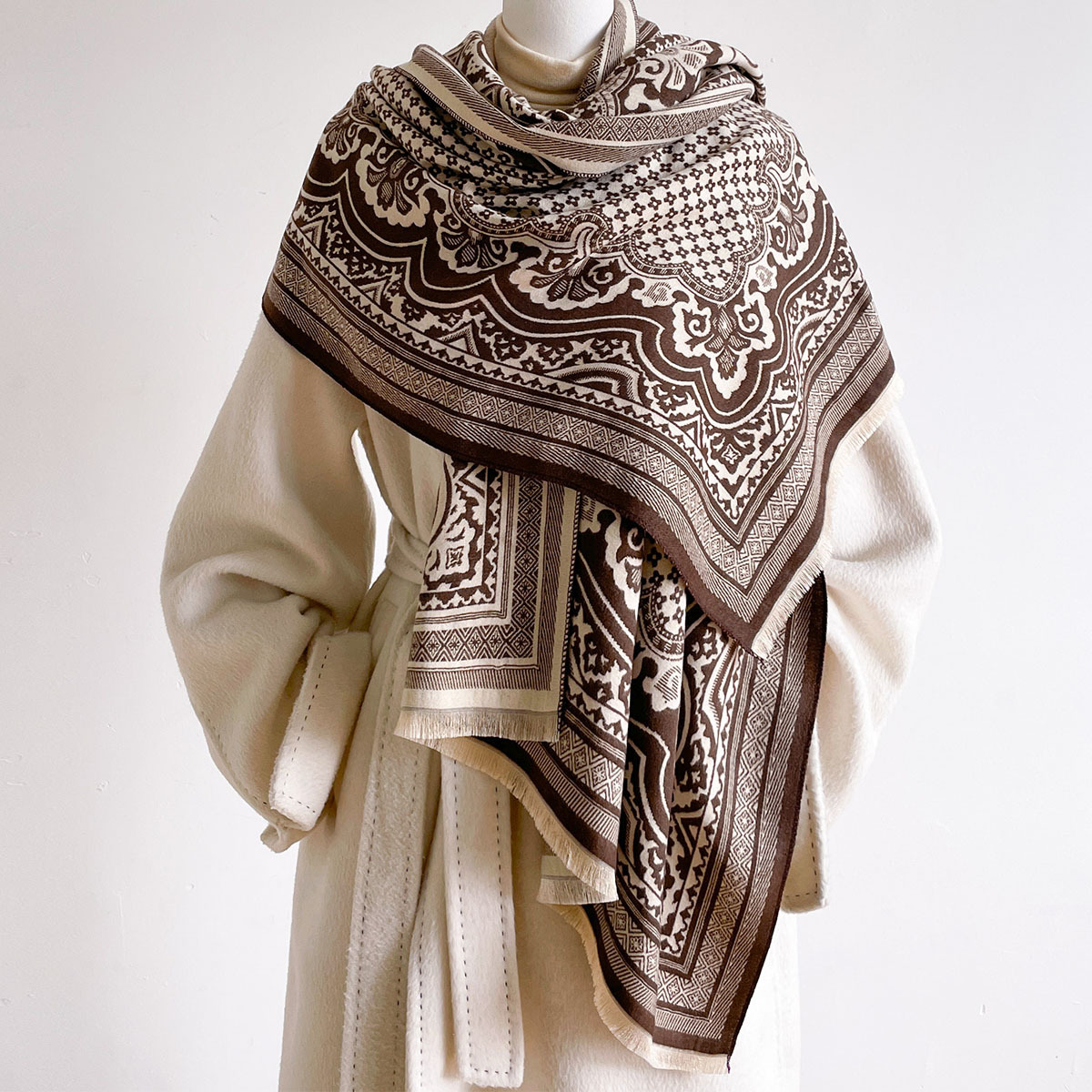 وشاح من الكشمير الصناعي للنساء - مراجعة Pashmina Wrap Large وسعره