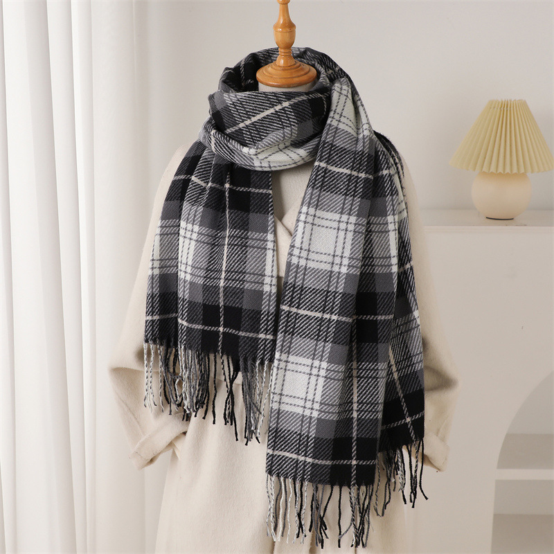 وشاح شتوي فاخر بنقشة مربعات دا - مراجعة Pashmina Wrap Large وسعره