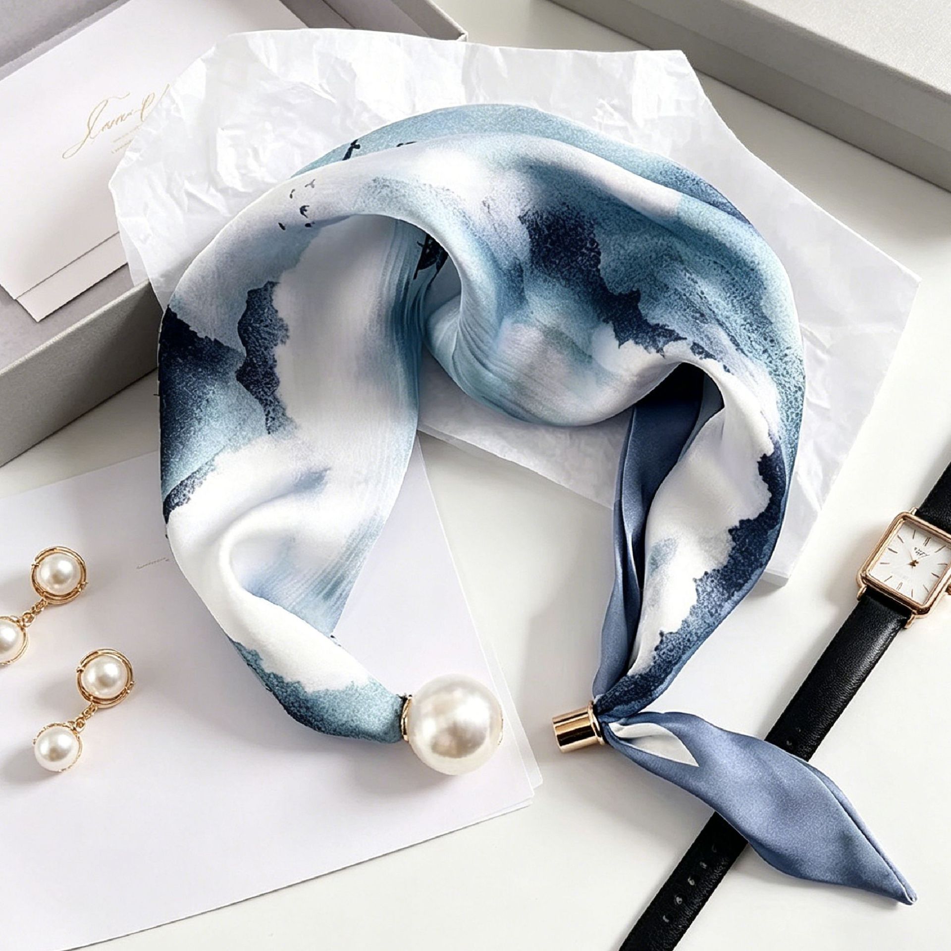 وشاح جديد بطبعات بيزلي وذيل لؤ - مراجعة Face Scarf Mask وسعره